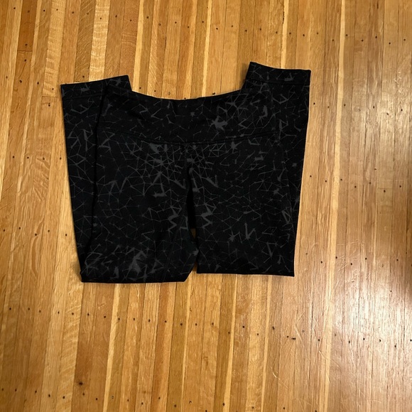 lululemon leggings size 4 - Picture 4 of 4